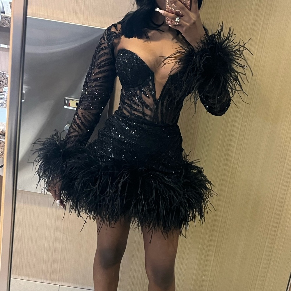 Elegant Black Feathered Prom Dress